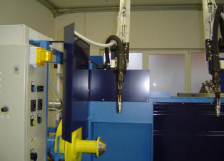 Izdelava strojev za varjenje. Avtomatizacija varjenja. Izdelava namenskih strojev. Servisiranje kmetijske in gradbene mehanizacije.