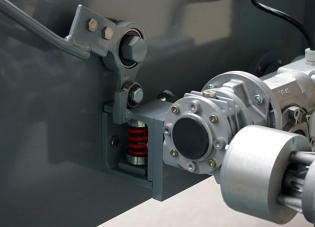 Izdelava strojev za varjenje. Avtomatizacija varjenja. Izdelava namenskih strojev. Servisiranje kmetijske in gradbene mehanizacije.