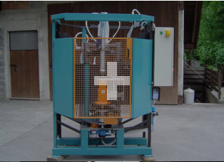 Izdelava strojev za varjenje. Avtomatizacija varjenja. Izdelava namenskih strojev. Servisiranje kmetijske in gradbene mehanizacije.